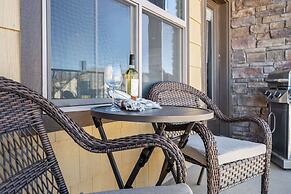 Serene Retreat With Hot Tub, Sauna, Pool & Gym