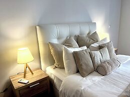 Allure Athens Urban Suites