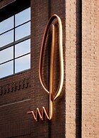 Memoir Wedgewood Houston