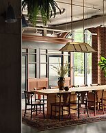 Memoir Wedgewood Houston