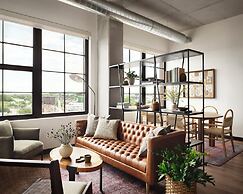 Memoir Wedgewood Houston