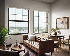 Memoir Wedgewood Houston