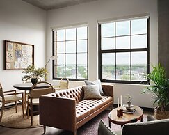 Memoir Wedgewood Houston