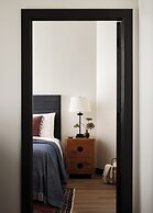 Memoir Wedgewood Houston