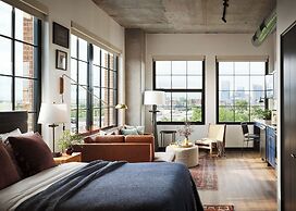 Memoir Wedgewood Houston