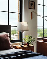 Memoir Wedgewood Houston