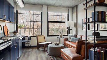 Memoir Wedgewood Houston