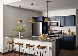 Memoir Wedgewood Houston