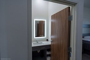 Texas Bungalows Hotel & Hotel Que at  i35 Austin Pflugerville