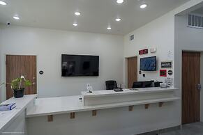 Texas Bungalows Hotel & Hotel Que at  i35 Austin Pflugerville