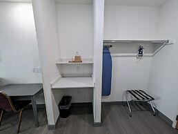 Texas Bungalows Hotel & Hotel Que at  i35 Austin Pflugerville