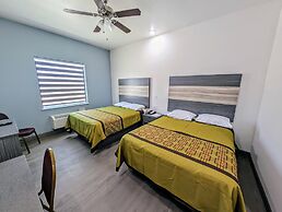 Texas Bungalows Hotel & Hotel Que at  i35 Austin Pflugerville