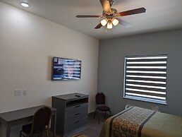 Texas Bungalows Hotel & Hotel Que at  i35 Austin Pflugerville