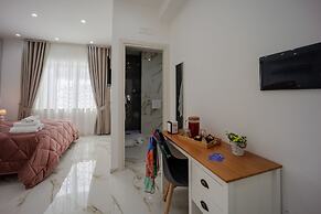 REDDIMUS Guest House