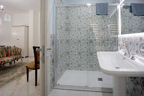 REDDIMUS Guest House