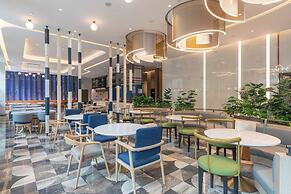 Holiday Inn Express Shanghai Changfeng Park by IHG