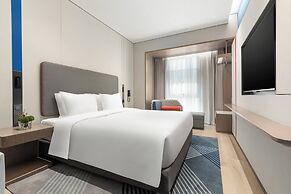 Holiday Inn Express Shanghai Changfeng Park by IHG