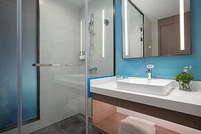 Holiday Inn Express Shanghai Changfeng Park by IHG