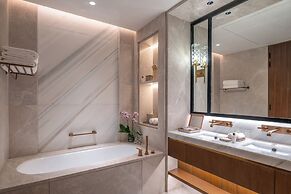 Solaire Resort North