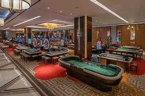 Solaire Resort North