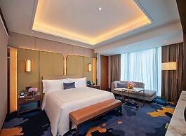 Solaire Resort North