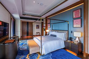Solaire Resort North