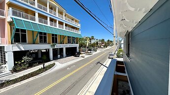 Fins Left - Next to Margaritaville