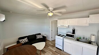 Fins Left - Next to Margaritaville