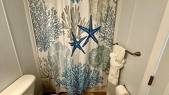 Fins Left - Next to Margaritaville