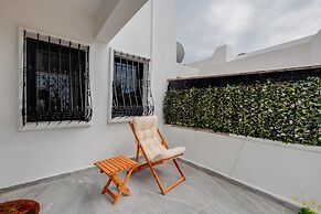 Villa With Sea View Balcony 6 min to Beach