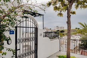 Villa With Sea View Balcony 6 min to Beach