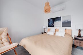 Villa With Sea View Balcony 6 min to Beach