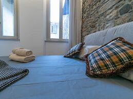 Casa Posta in Como With 1 Bedrooms and 1 Bathrooms