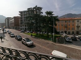 Casa Posta in Como With 1 Bedrooms and 1 Bathrooms