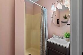 Hidden Bear by Avantstay A+ Central Location