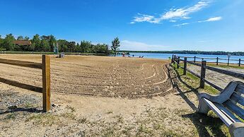 Lake View Retreat Avantstay Entertainer's Home Yard, Deck, Game Room