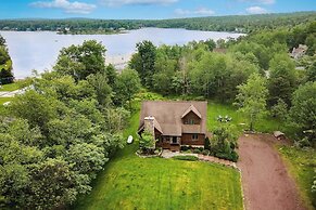 Lake View Retreat Avantstay Entertainer's Home Yard, Deck, Game Room