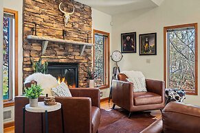 Lake View Retreat Avantstay Entertainer's Home Yard, Deck, Game Room