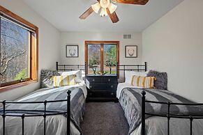 Lake View Retreat Avantstay Entertainer's Home Yard, Deck, Game Room