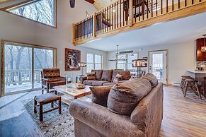 Top Notch Lodge by Avantstay Hot Tub, Game Room, Community Pool, Deck