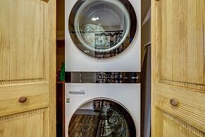 Top Notch Lodge by Avantstay Hot Tub, Game Room, Community Pool, Deck