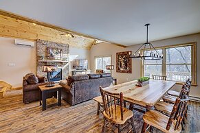 Top Notch Lodge by Avantstay Hot Tub, Game Room, Community Pool, Deck