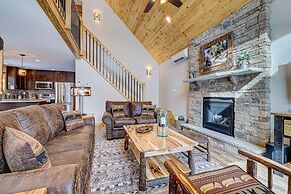 Top Notch Lodge by Avantstay Hot Tub, Game Room, Community Pool, Deck