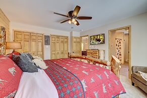 Over the Top Lodge by Avantstay Hot Tub, Shared Pool, Beach/lake Acces