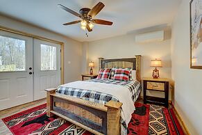 Over the Top Lodge by Avantstay Hot Tub, Shared Pool, Beach/lake Acces