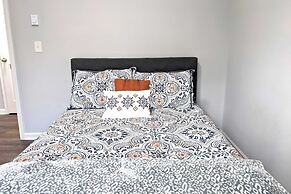 Woodland Chalet by Avantstay Deck + Lake Access