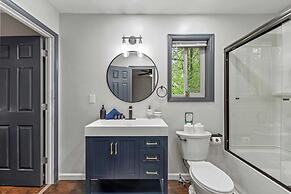 The Tranquil Trails by Avantstay Lake Access, Deck, Fireplace