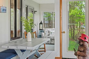 Pocono Lakefront by Avantstay Dock + Lake Access