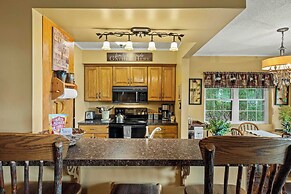 Boulder Lake-scape Lakefront Views + Firepit Central, Walkable Locatio