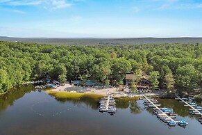 Boulder Lake-scape Lakefront Views + Firepit Central, Walkable Locatio